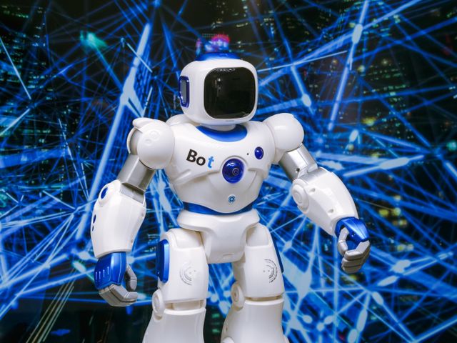 Intelligenza artificiale nella vita quotidiana: gli strumenti che stanno cambiando il nostro modo di lavorare
